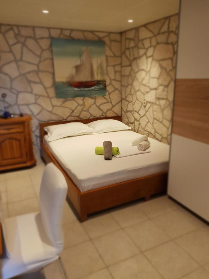 Studio Apartment Jelinek Brela Zewnętrze zdjęcie
